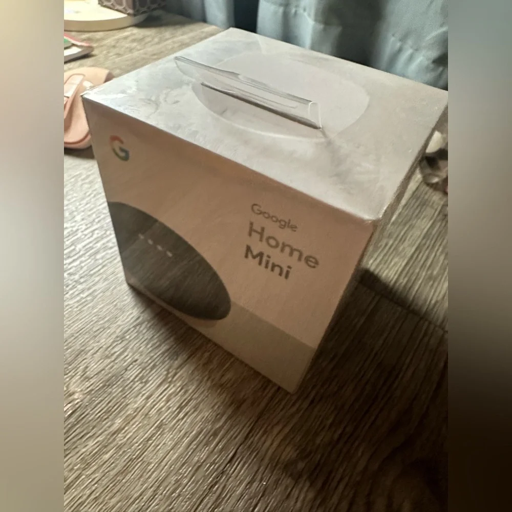 New Google Home Mini Charcoal Speaker Pod In Box